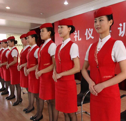 成都高铁乘务学校——有保障的学校_成都铁路学校招生