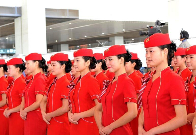 成都航空学校提醒空姐应注意哪些形象？_成都铁路学校招生
