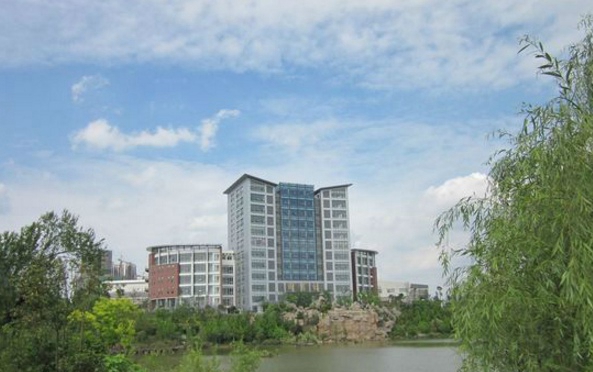 四川省师范大学地址在哪里